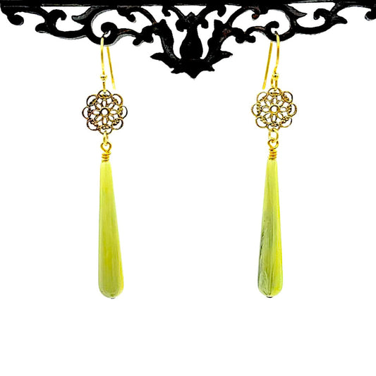 Blumenzapfen 1 - Mojo Goldene Ohrringe: Ohrhaken, Vintage Blume, Acryl grün