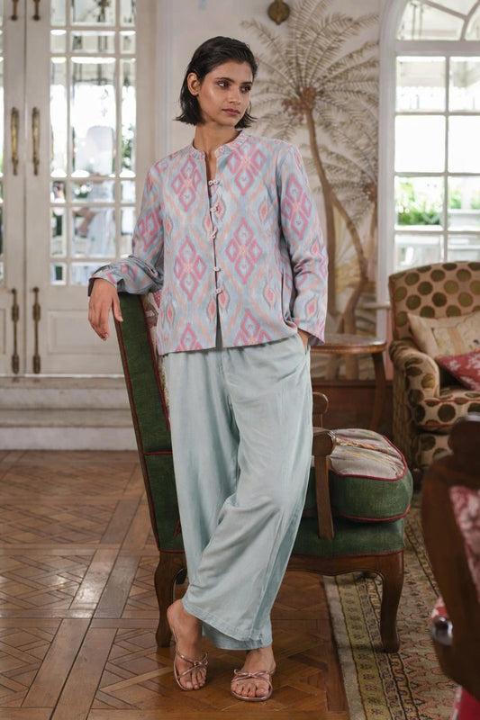 Gemusterte Comfrey Jacke in pastelligem Sorbet von Nimo with Love als zentrales Statement-Piece im Boho Stil