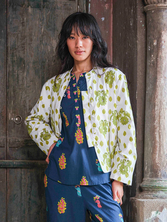 Comfrey Jacke Dots Green mit Gujarat Birds Stickerei von Nimo with Love