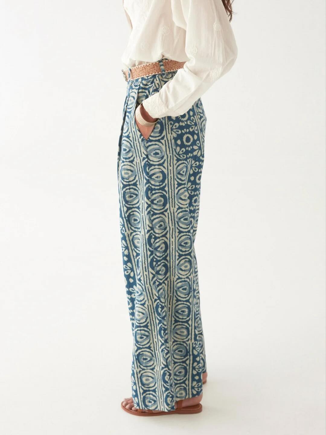 Giselle Hose Blau 1 - Maison Hotel: Baumwolle, Batikdruck, Taschen