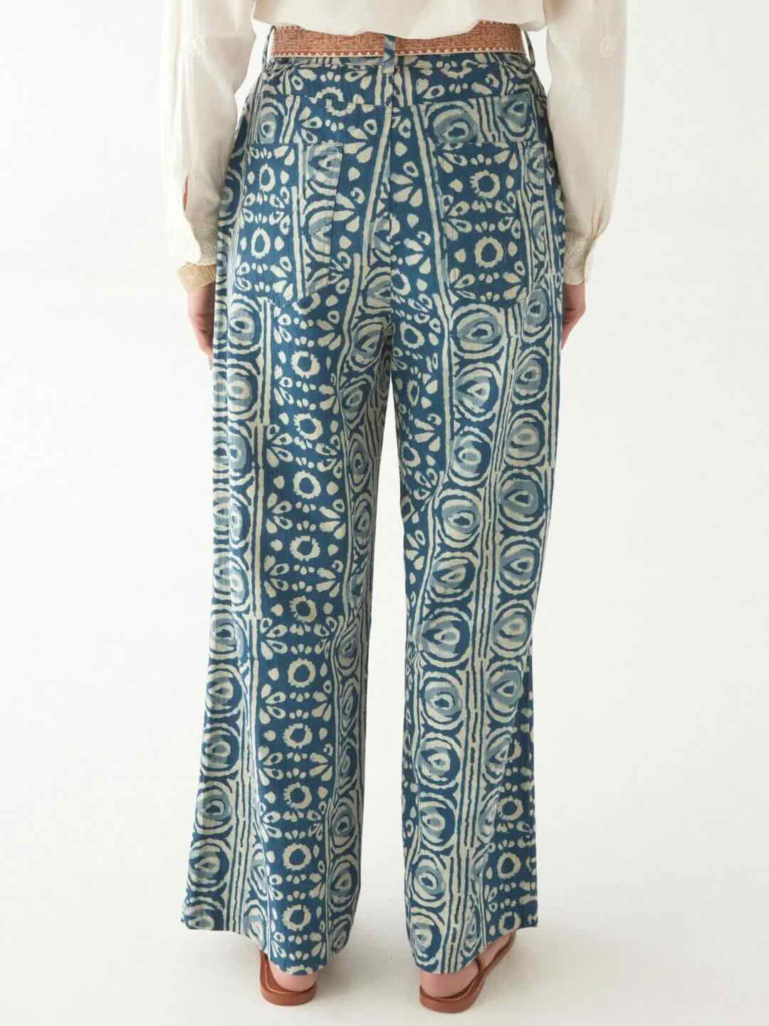 Giselle Hose Blau 5 - Maison Hotel: Baumwolle, Batikdruck, Taschen
