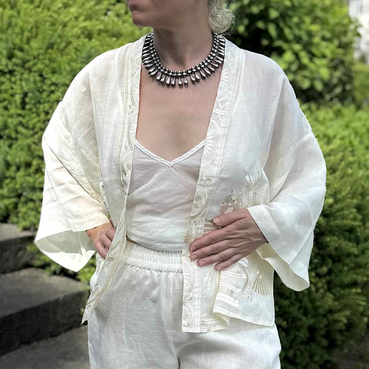 Kimono Jacke natur 4 - Kori: Kurzjacke, Ramie, Stickereien, Tulpenärmel