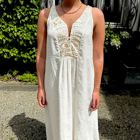 Triangle Kleid Champagne 2 - Kori: Maxikleid Baumwolle, schulterfrei, Stickereien, Taschen