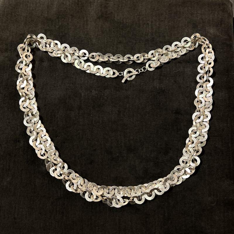 Silber Kreise - Kette: Silber gebürstet, Kreisverschluss, 117 cm