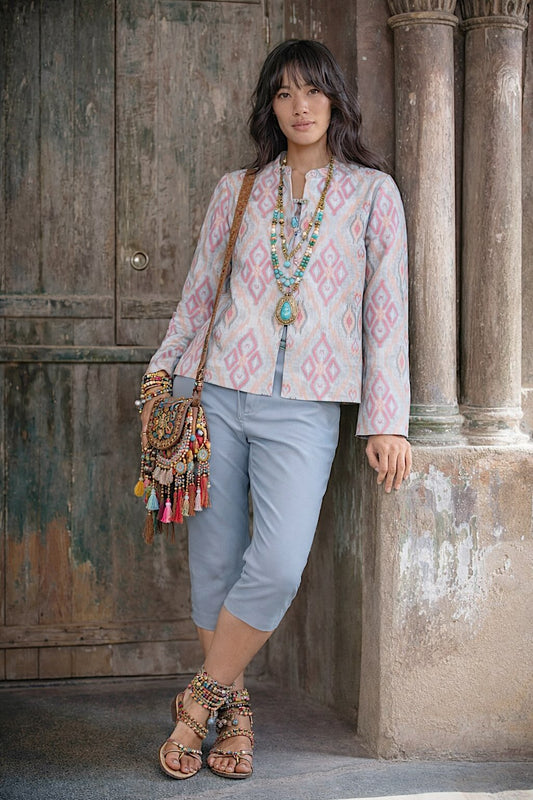 Comfrey Jacke in ikat Sorbet von Nimo with Love mit pastelligem Ikat-Muster im Luxury Boho Look