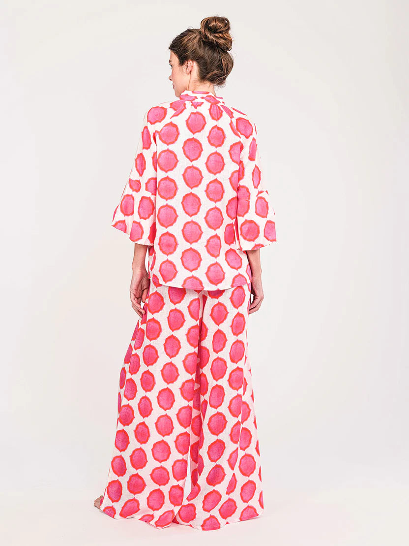 Flax Bluse iKat Pink front 3 - Nimo with Love, Leinen, Stehkragen, Tulpenärmel, pink-orange auf weiss
