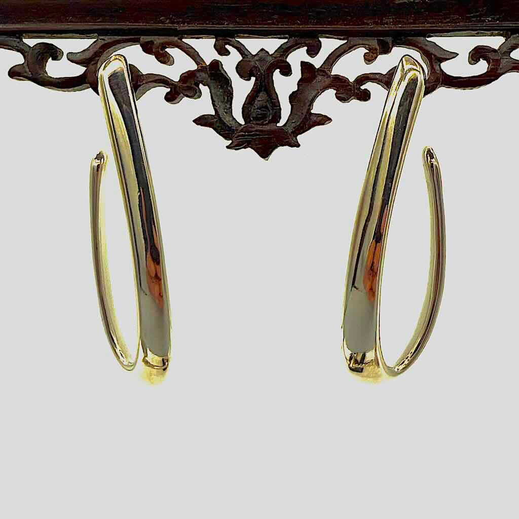 Gold Loops 1 - Mojo Goldene Ohrringe: Ohrstecker, Schlaufenform, hohl geformt