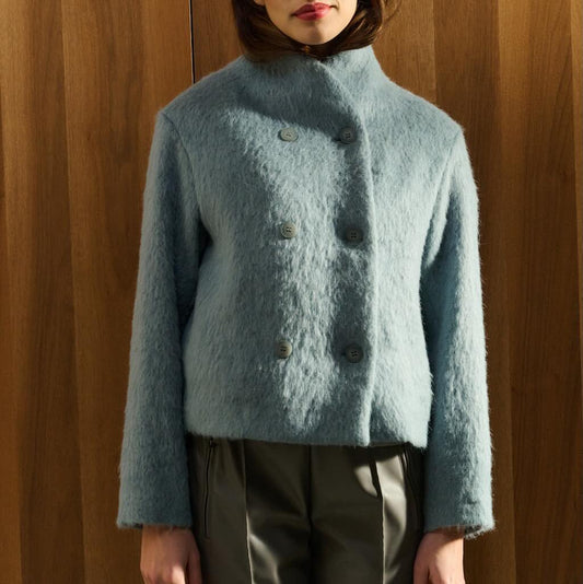 JunJacke2-JapanTKY: Eisblaue Wolljacke, Zweireiher, Tulpenkragen