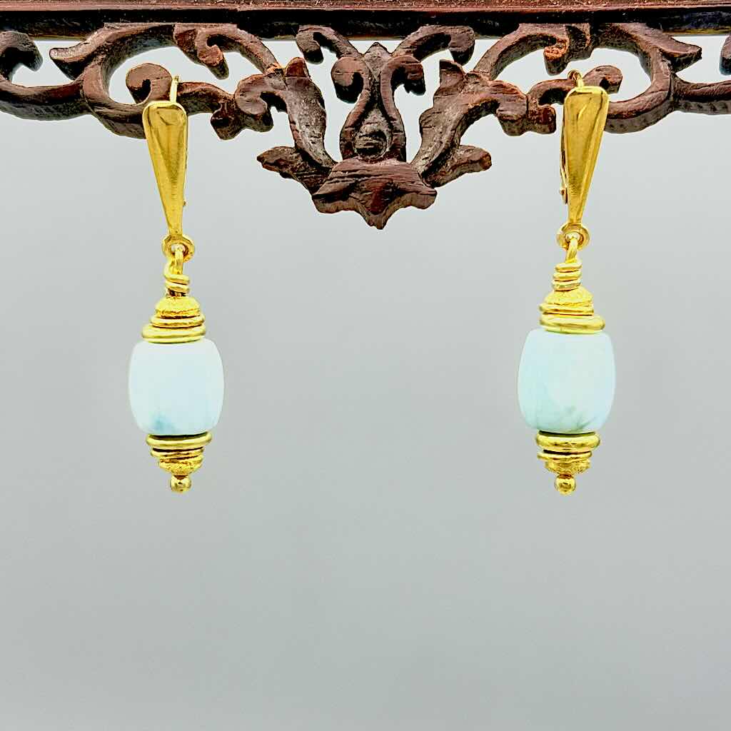 Larimar Tönnlein 5  - Mojo Goldene Ohrringe: Larimar, Donuts, Ohrhaken