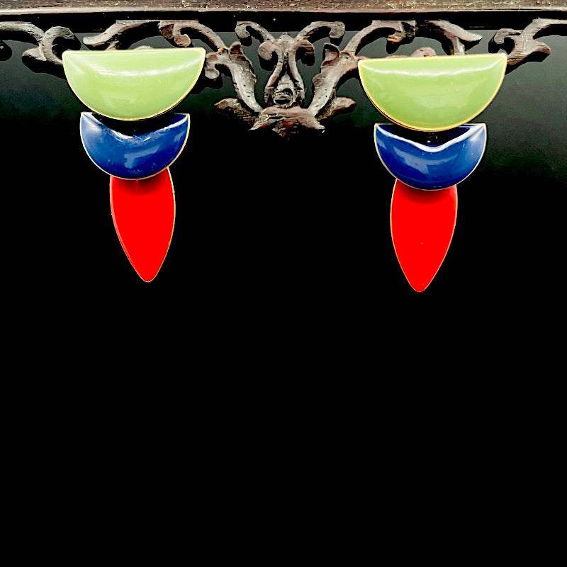 TriColor - Emaille Ohrringe: Moosgrüner, Blauer Halbkreis, Rotes Oval