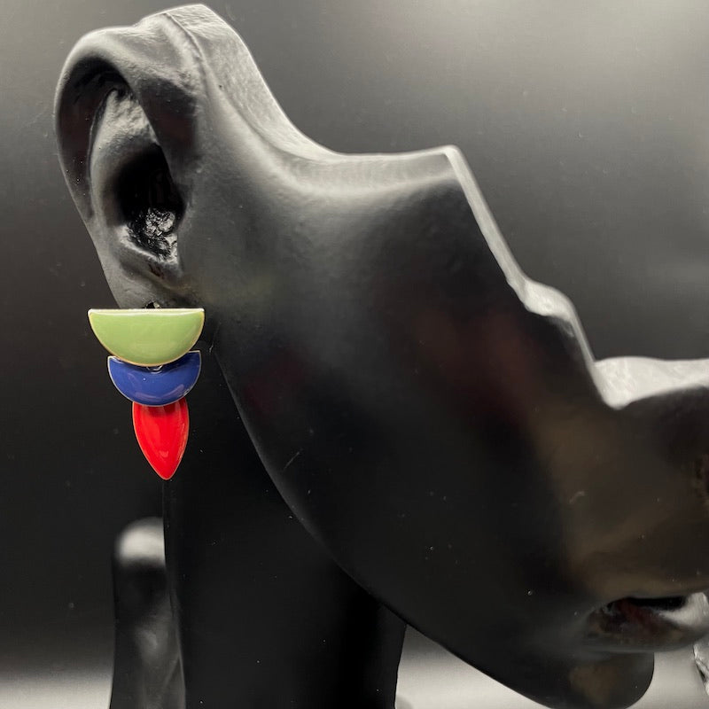 TriColor o - Emaille Ohrringe: Moosgrüner, Blauer Halbkreis, Rotes Oval