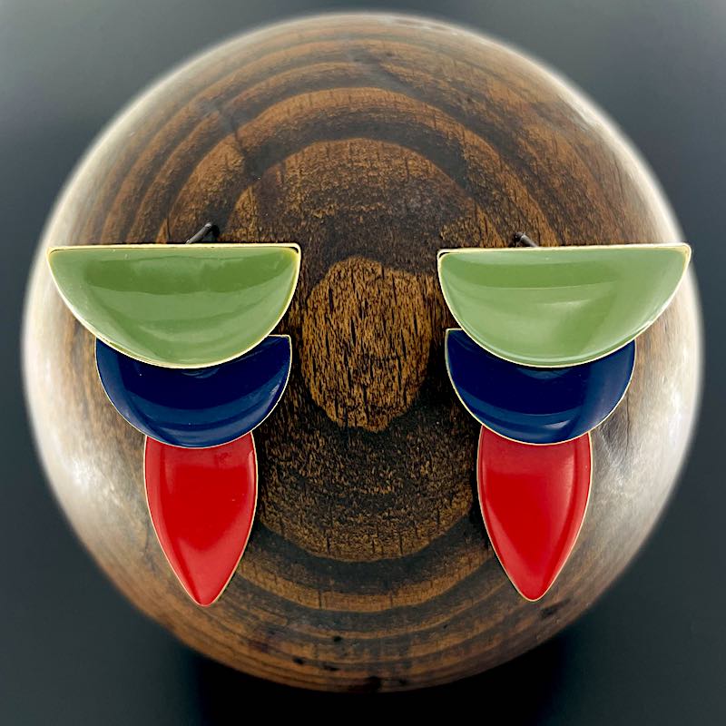 TriColor r - Emaille Ohrringe: Moosgrüner, Blauer Halbkreis, Rotes Oval