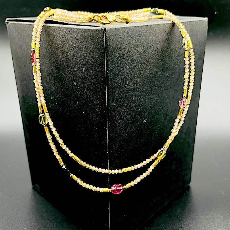 Zirkon Turmalin d - Halskette: Zirkonperlen, Turmalin, Goldelemente, 43 cm