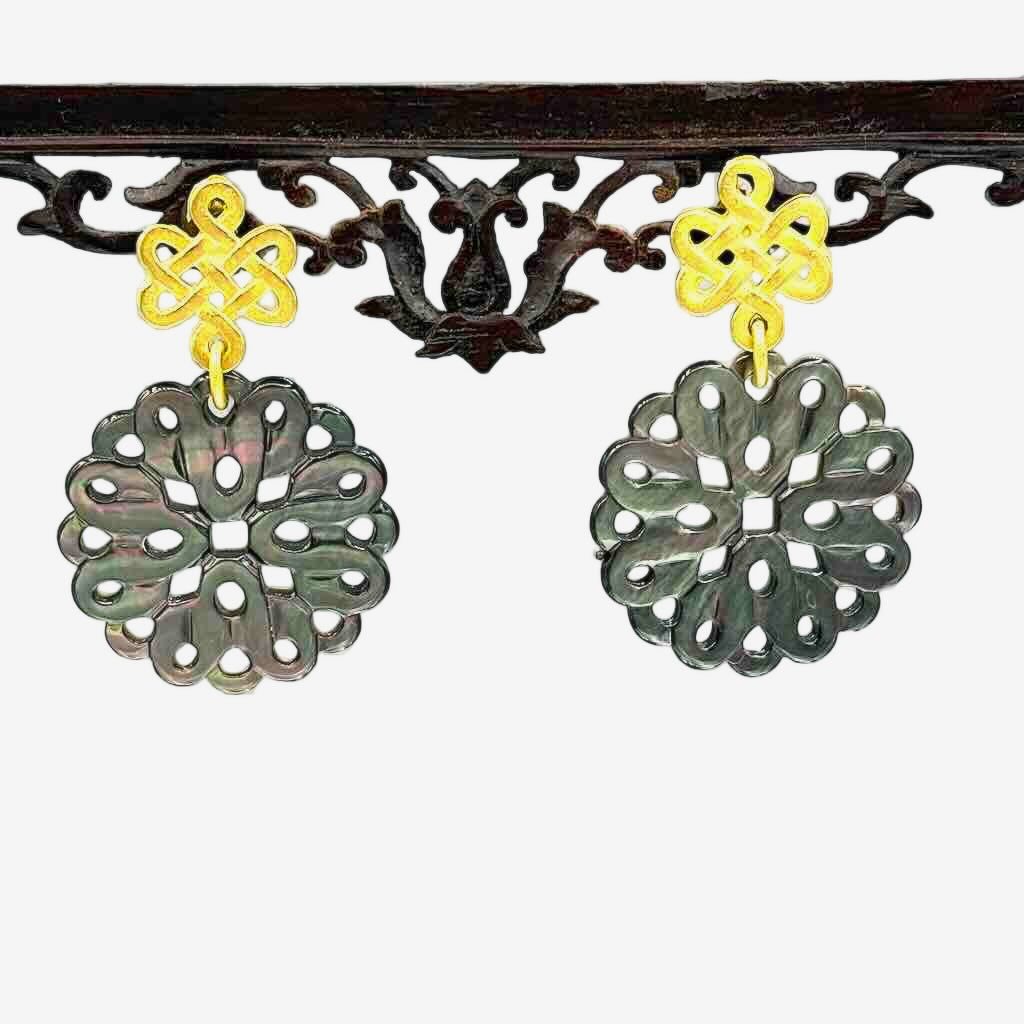 Zwei Mandala 3 - Mojo Goldene Ohrringe: Ohrstecker, Perlmutt, Mandalaformen