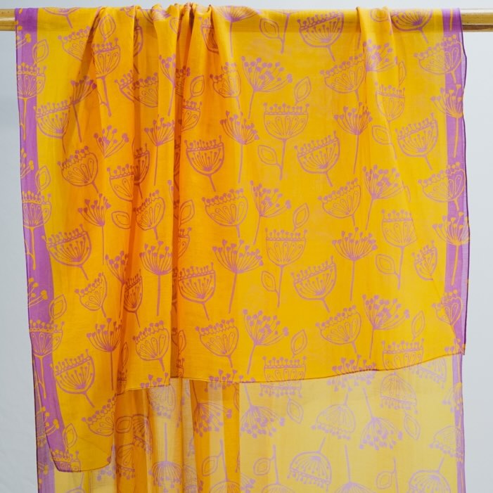 Ahmaddy Seiden Baumwollschal gelb pink, florales Schierling Muster, detail