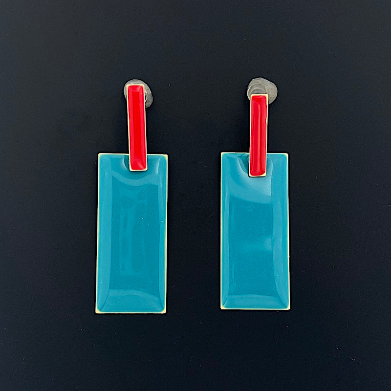 Blaueck d - Emaille Ohrringe: 2 Rechtecke, blau und rot emailliert