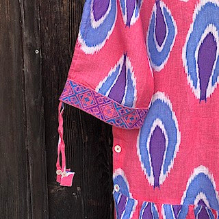 Catmint pid Nimo: Leinenkleid, Bordüren, Zugärmel
